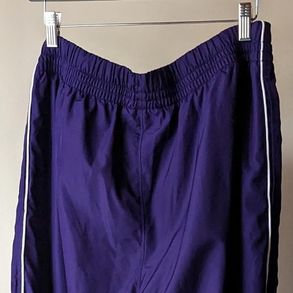 Like new Under Armour purple and white warm up track pants - Picture 4 of 6